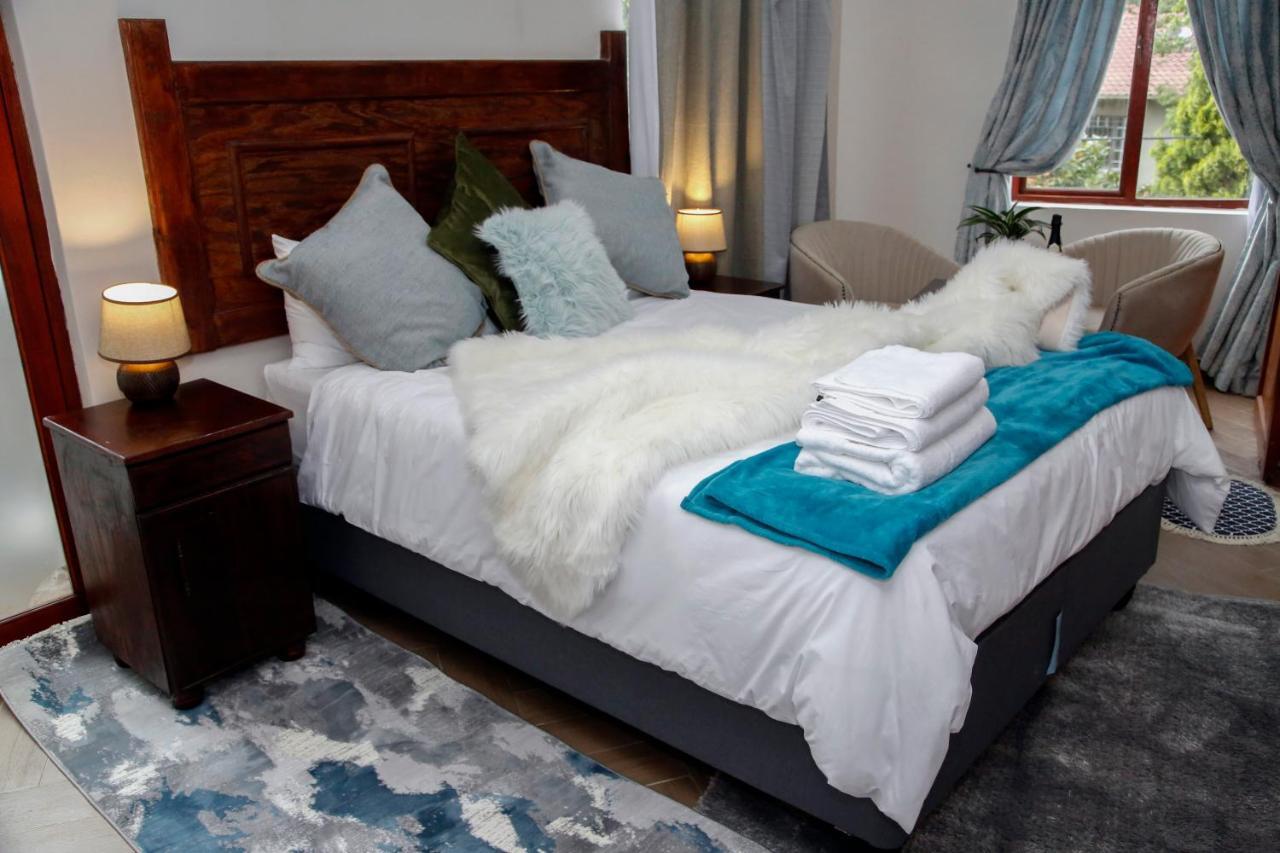Travetel Or Tambo Airport Hotel Kempton Park Ngoại thất bức ảnh